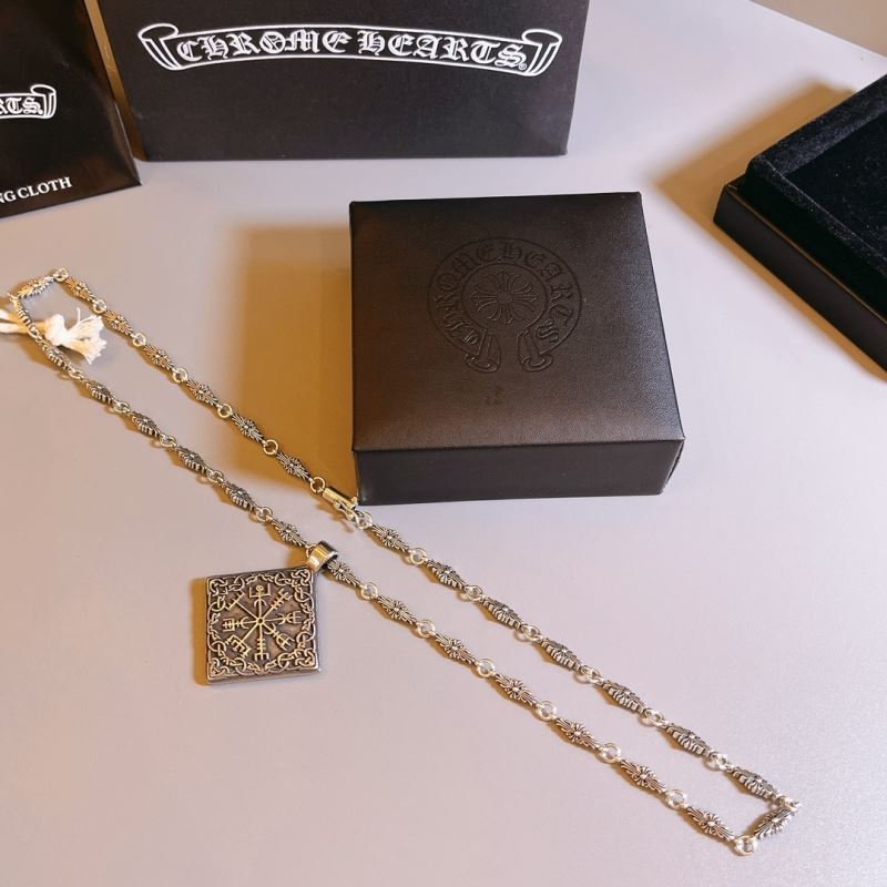 Ch*0me He**ts necklaces